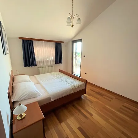 Apartments Villa Mirjam Porec Exterior photo