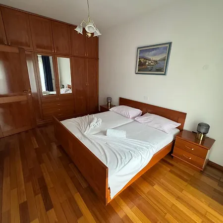 Apartments Villa Mirjam Porec Exterior photo
