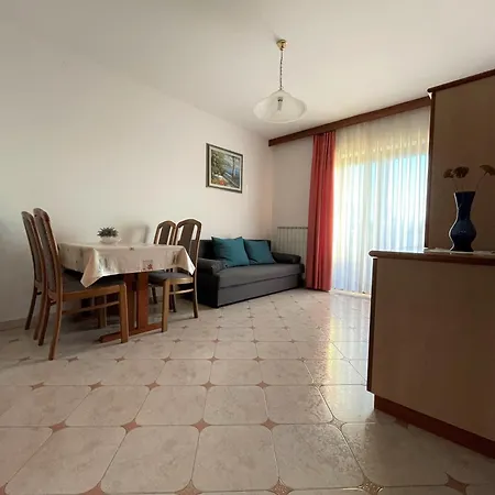 Apartments Villa Mirjam Porec Exterior photo